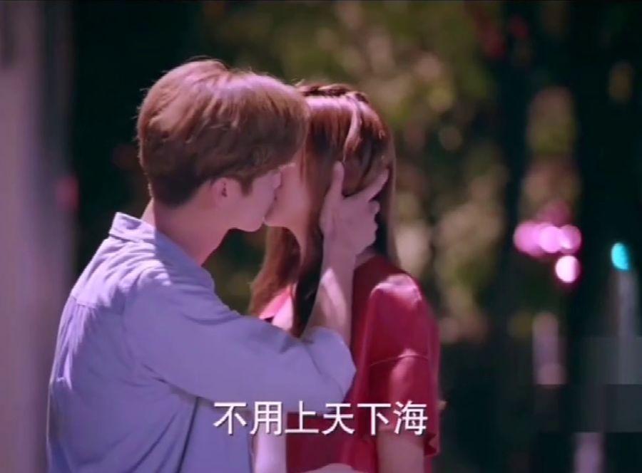 春风又绿江南岸，明月何时照我还。☜谁作？游戏画面